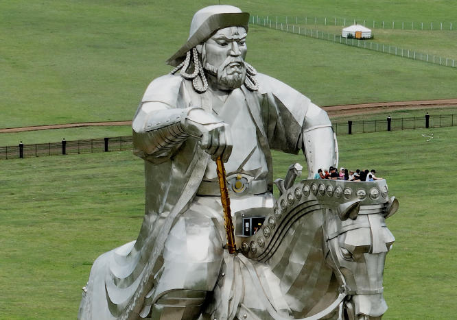 蒙古西征-踏着成吉思汗的脚步深度体验蒙古、哈萨克斯坦和乌兹别克斯坦3国风情