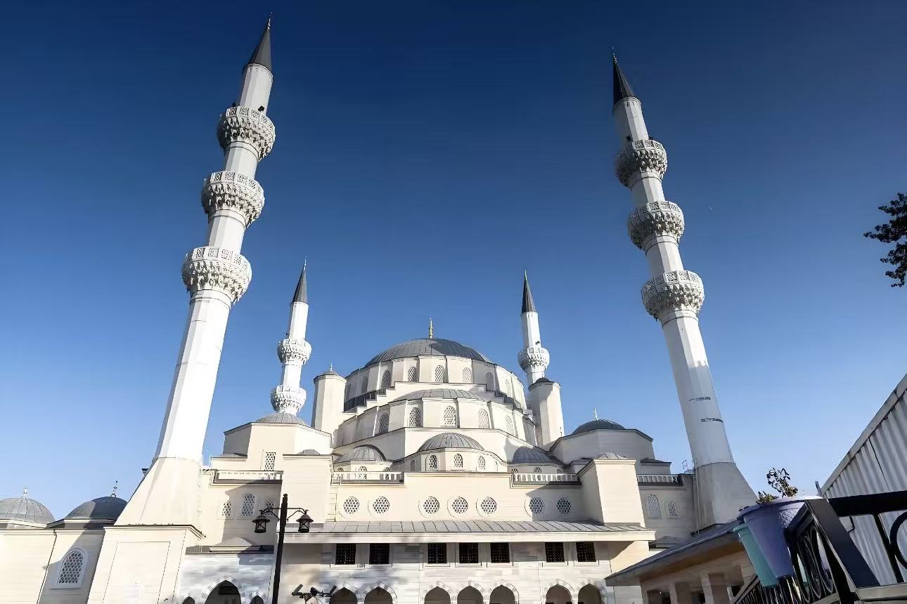 华悦足迹 中亚五国 18 天环游｜一次走遍中亚五国丝路精华旅游线路